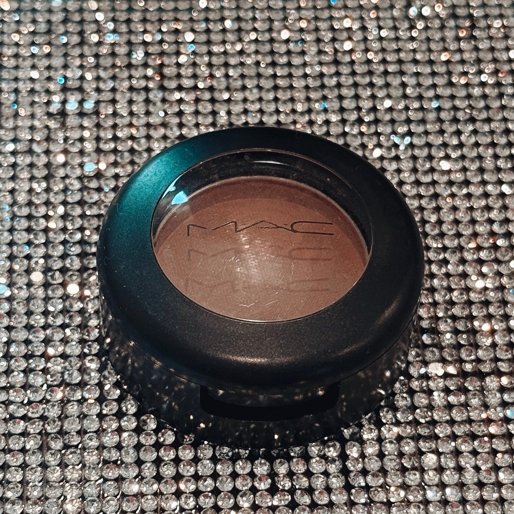 MAC Eye Shadow SANDSTONE Matte Full Size New Neutral Brown Eye Makeup